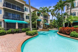 375 4th St S Unit 502, Naples, FL 34102