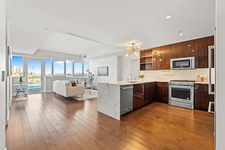800 Avenue at Port Imperial Blvd Unit 603, Weehawken, NJ 07086