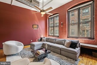 428 N 13th St Unit 3G, Philadelphia, PA 19123