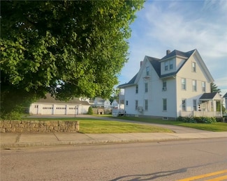 67 Cross St, Westerly, RI 02891