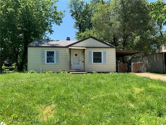 2218 S Overton Ave, Independence, MO 64052