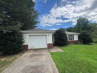 1811 Birchwood Dr, Beebe, AR 72012