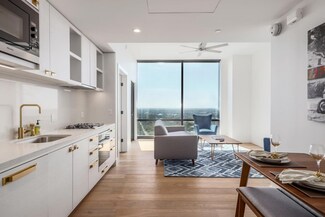 70 Rainey St Unit 2603, Austin, TX 78701