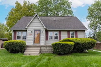 2325 N Center Rd, Saginaw, MI 48603