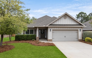 379 Whitman Way, Freeport, FL 32439