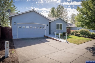 768 Trinity St NE, Albany, OR 97322