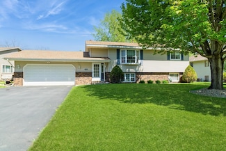7716 82nd Ave N, Brooklyn Park, MN 55445