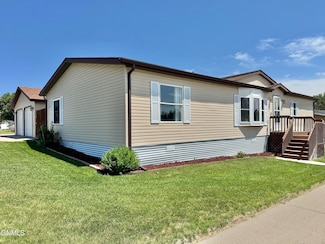 4501 Gates Dr, Bismarck, ND 58503