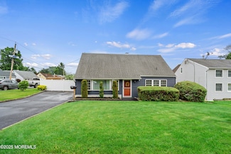 6 Linda Ave, Colonia, NJ 07067