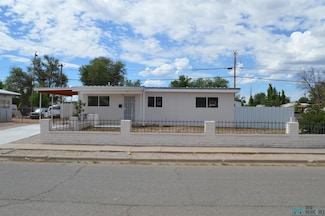 813 Truman Ave, Grants, NM 87020