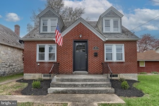 107 N Lingle Ave, Hershey, PA 17033