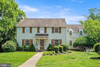 100 Chesney Ln, Glenside, PA 19038