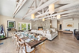 21095 Raquel Rd, Laguna Beach, CA 92651