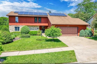 1334 W Cloverdale Dr, Appleton, WI 54914