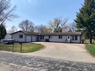 1412 N Hume Ave, Marshfield, WI 54449