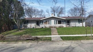 6216 Strathmore Ln, Madison, WI 53711