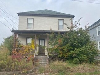 303 Brook St, New Bedford, MA 02745