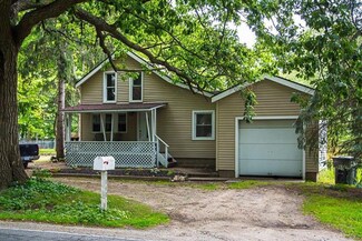 9840 Mcgregor Rd, Pinckney, MI 48169