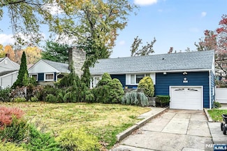 1061 Roosevelt Ave, New Milford, NJ 07646