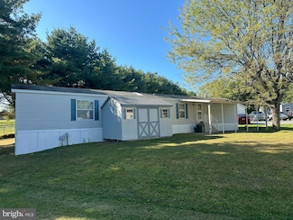 6246 Jessup Ct, Slatington, PA 18080