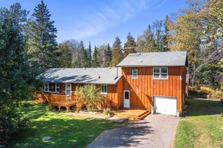 989 Scenic Dr, Two Harbors, MN 55616