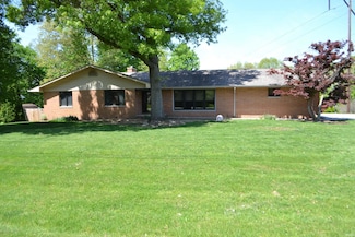 1230 Meadowbrook Dr, Lafayette, IN 47905