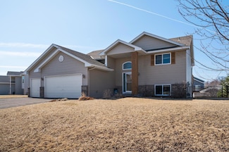 25630 9th St W, Zimmerman, MN 55398