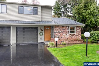 16647 NE Halsey St Unit 14, Portland, OR 97230