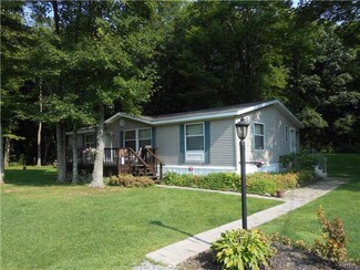 1217 Mud Bridge Rd, Enon Valley, PA 16120