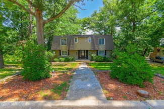907 Primrose Ln, Jefferson City, MO 65109
