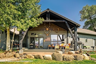 438 Sierra Vista, Carbondale, CO 81623