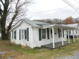212 Boyer Place, Marion, VA 24354