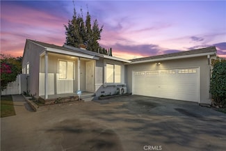 1713 W Cubbon St, Santa Ana, CA 92703