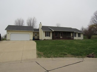 769 Tower View Ct, Monticello, IA 52310