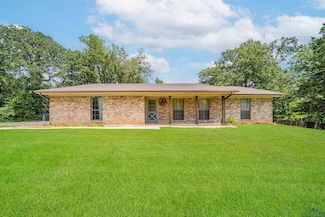 325 Shannas Trail, Tatum, TX 75691
