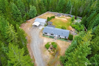1980 NE Blacksmith Dr, Belfair, WA 98528