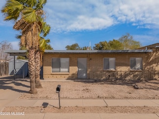 2341 S Window Rock Place, Tucson, AZ 85710
