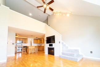 211 Carriage Ln Unit 211, Taunton, MA 02780