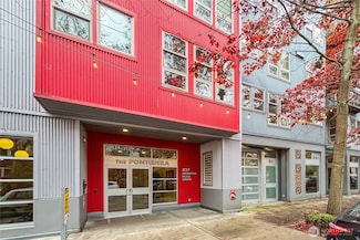 827 Hiawatha Place S Unit 308, Seattle, WA 98144