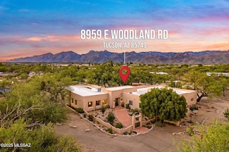 8959 E Woodland Rd, Tucson, AZ 85749