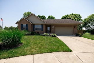 3903 Harris Ln, Springfield, OH 45503
