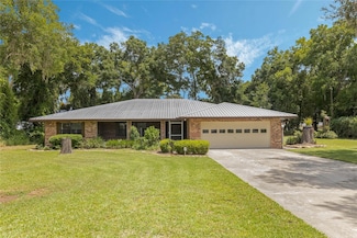 17819 Palm St, Umatilla, FL 32784
