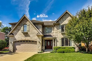 134 S Rex Blvd, Elmhurst, IL 60126