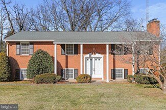 1912 Applewood Dr, Hagerstown, MD 21740