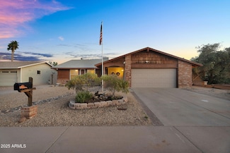 10743 W Frier Dr, Glendale, AZ 85307
