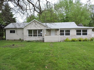 143 S School St, Braidwood, IL 60408