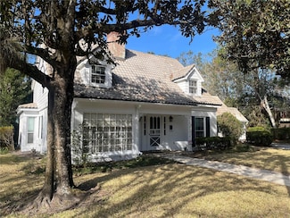 1024 NE 4th St, Gainesville, FL 32601