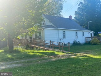 578 Upper Neck Rd, Elmer, NJ 08318