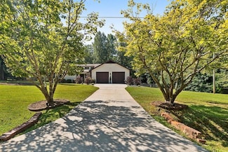 195 Pine Trail Rd, Fayetteville, GA 30214