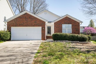 5111 Bentgrass Run Dr, Charlotte, NC 28269